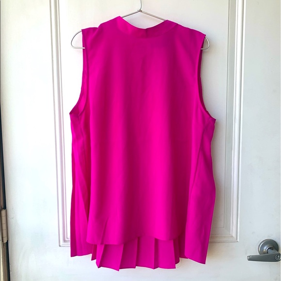 French Connection mockneck fuchsia pleated tank XL - Picture 1 of 5